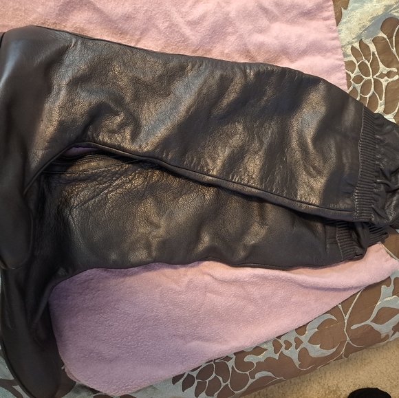 GOLDENBLEU blk smooth Italian leather crikled over knee boots - Picture 9 of 16